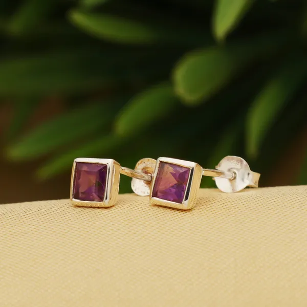 925_sterling_silver_amethyst_square_light_weight_earstud