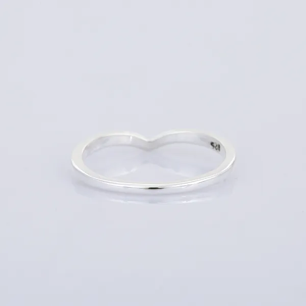 Simple_925_Sterling_Silver_Plain_Ring_-_Handcrafted_Minimalist_Silver_Band_for_Daily_Wear