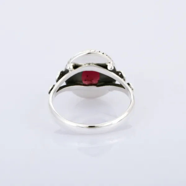 925_sterling_silver_garnet_studded_oval_finger_ring