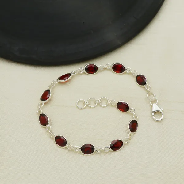 925_sterling_silver_bracelet_with_garnet