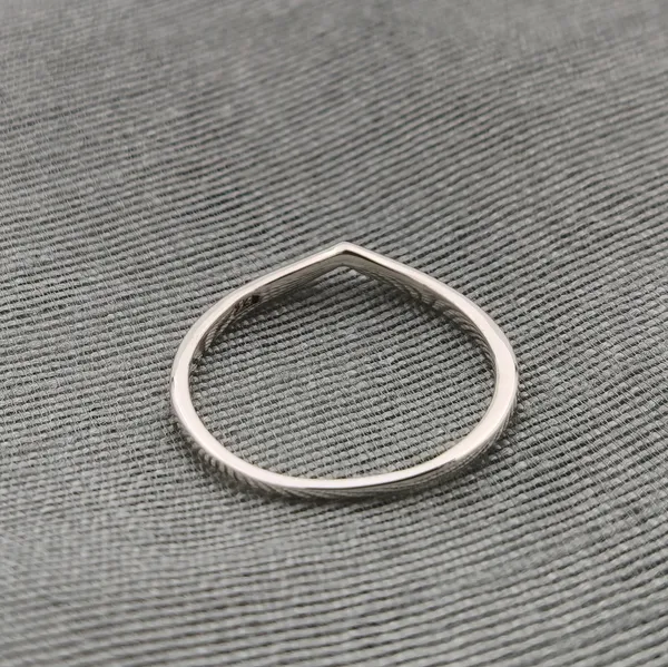 Simple_925_Sterling_Silver_Plain_Ring_-_Handcrafted_Minimalist_Silver_Band_for_Daily_Wear