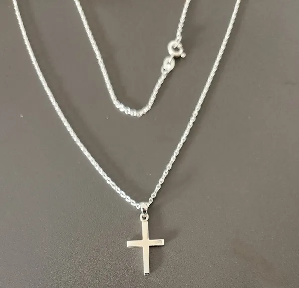 Simple_925_Sterling_Silver_Cross_Pendant_-_Plain_Silver_Necklace_for_Men_and_Women