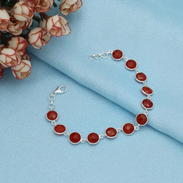 925_sterling_silver_round_red_onyx_chekker_studded_light_weight_delicate_bracelet