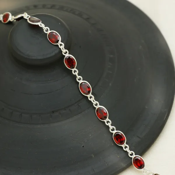 925_sterling_silver_bracelet_with_garnet