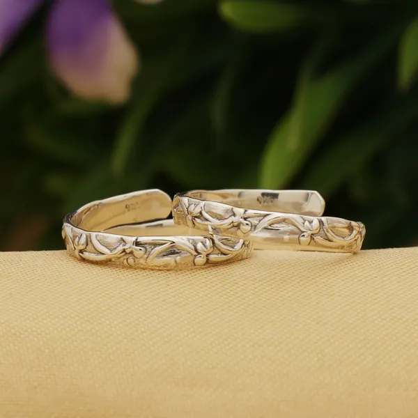 Handcrafted_925_Sterling_Silver_Tribal_Bail_Toe_Ring_-_Antique_Finish_Ethnic_Foot_Jewelry