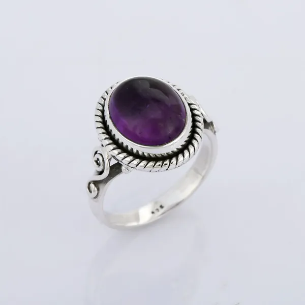 925_sterling_silver_amethyst_studded_oval_finger_ring