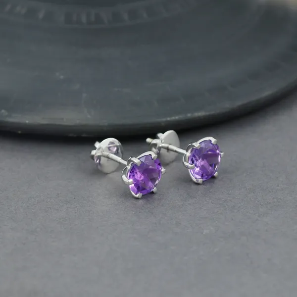 925_STERLING_SILVER_PURPLE_AMETHYST_STUDDED_RHODIUM_PLATED_DELICATE_LIGHT_WEIGHT_SOLITAIRE_STUD