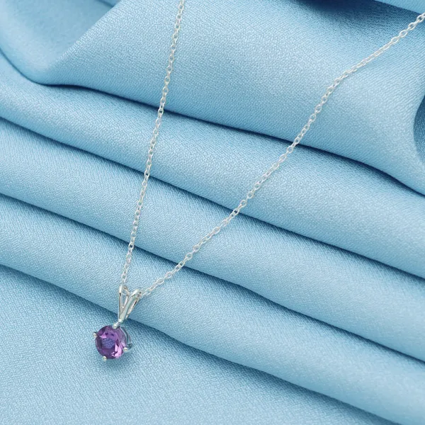 925_sterling_silver_amethyst_studded_light_weight_pendant_with_chain