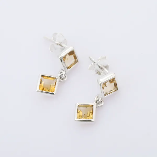 Citrine_925_Silver_Square_Studs_-_Stylish_Modern_Daily_Wear