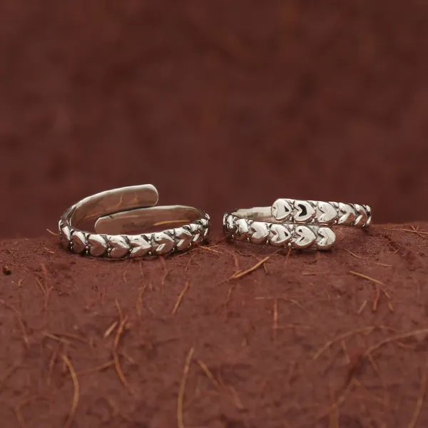 Handcrafted_925_Sterling_Silver_Tribal_Heart_Toe_Ring_-_Antique_Finish_Ethnic_Jewelry