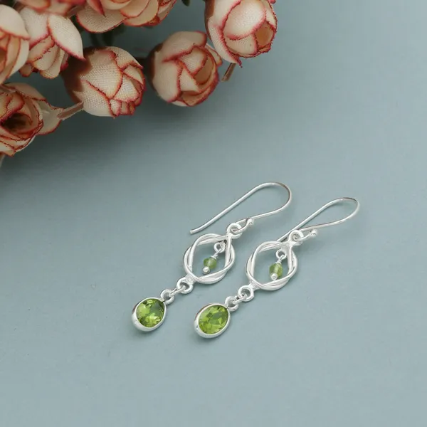 Interlocking_Hoop_Peridot_925_Silver_Drop_Earrings