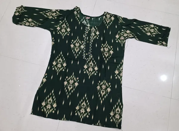 Green_Printed_Straight_Kurti_for_Women