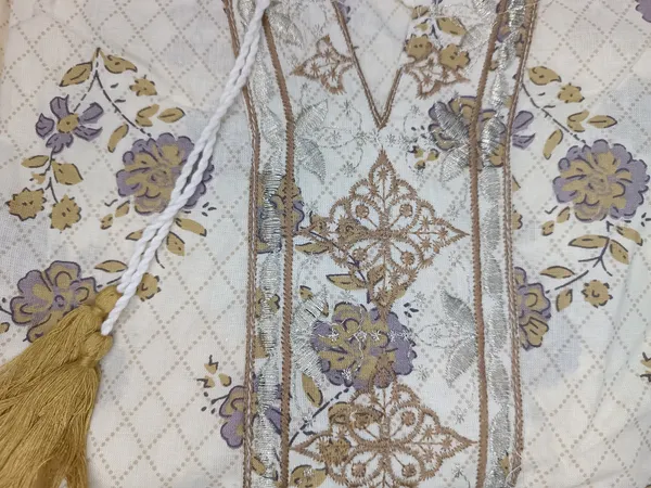 White_Floral_Print_Straight_Kurta_Set_for_Women