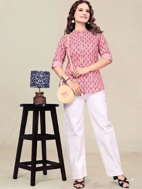 Pink_Cotton_Straight_Printed_Kurta_For_Women