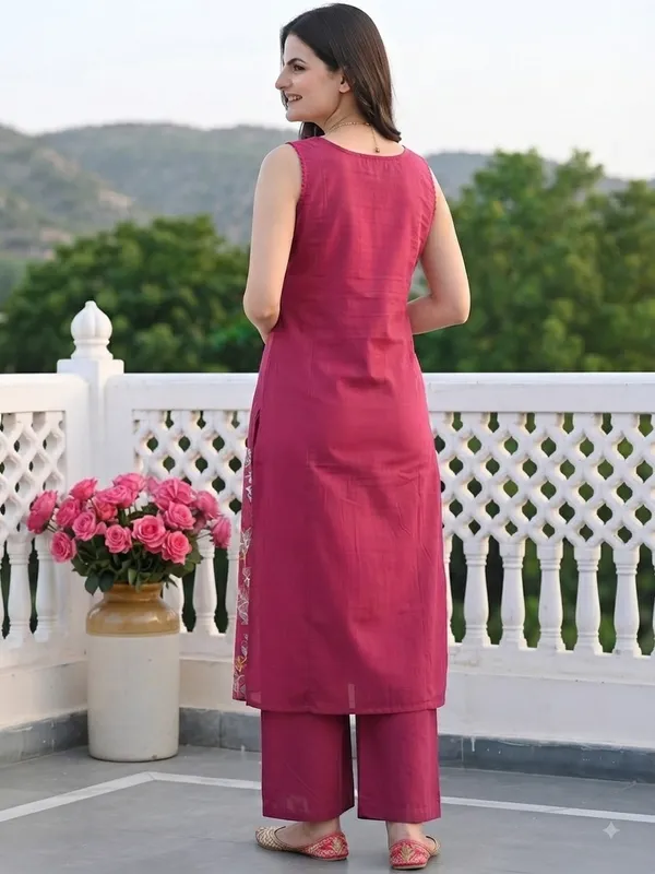 Pink_Cotton_Sleeveless_Embroidered_Ethnic_Kurta_Set_For_Women
