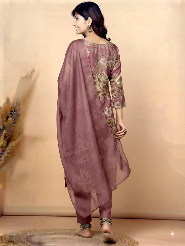 Maroon_Floral_Printed_Kurta_with_Pant_and_Silk_Dupatta_Set_for_Women_|_Festive_Ethnic_Wear