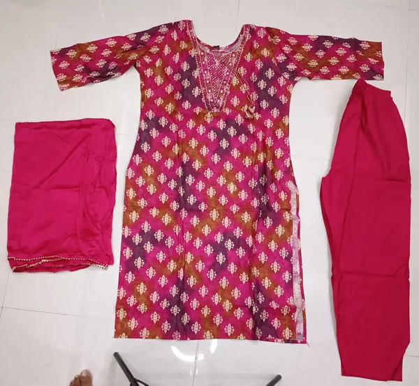 Pink_Printed_Ethnic_Kurta_Set_for_Women