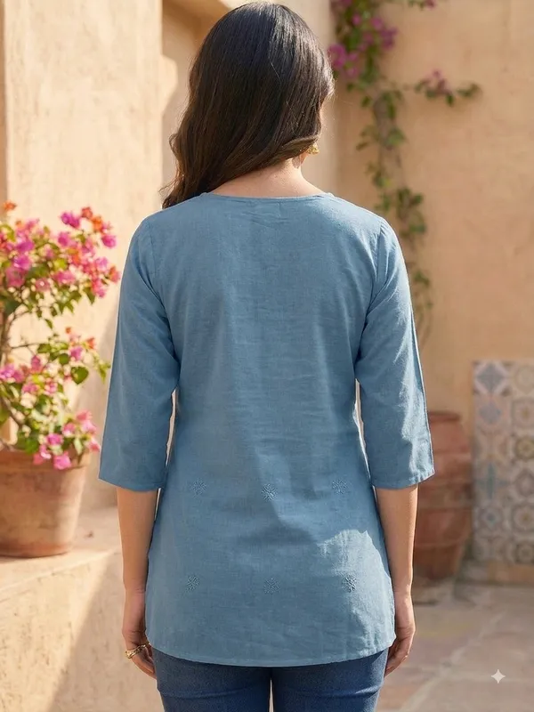 Blue_Cotton_Straight_Embroidered_Kurti_For_Women