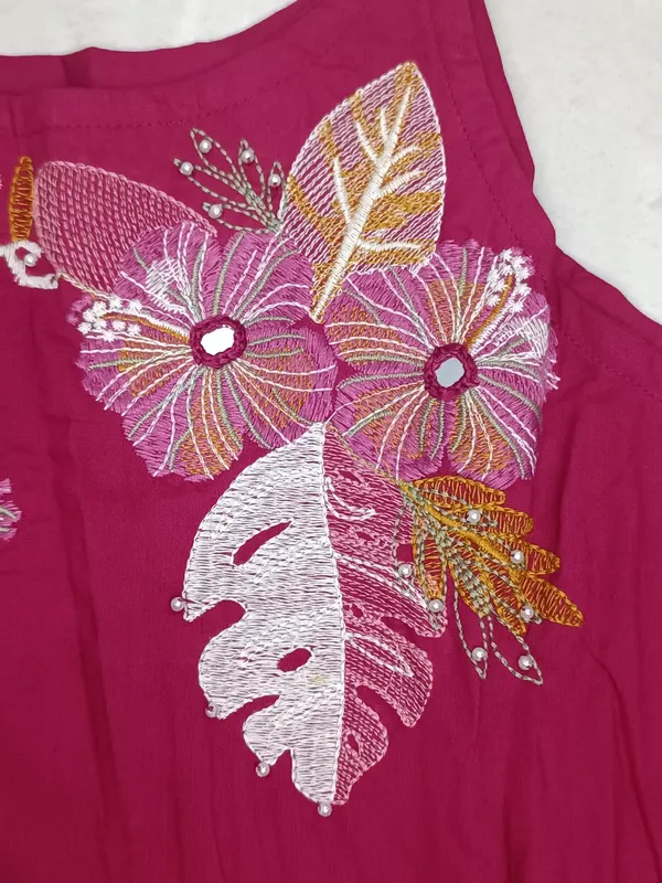 Pink_Embroidered_Ethnic_Kurta_Set_for_Women