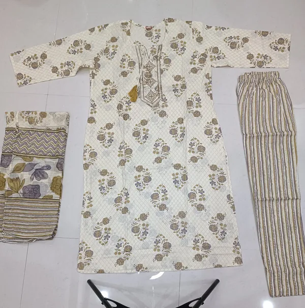 White_Floral_Print_Straight_Kurta_Set_for_Women
