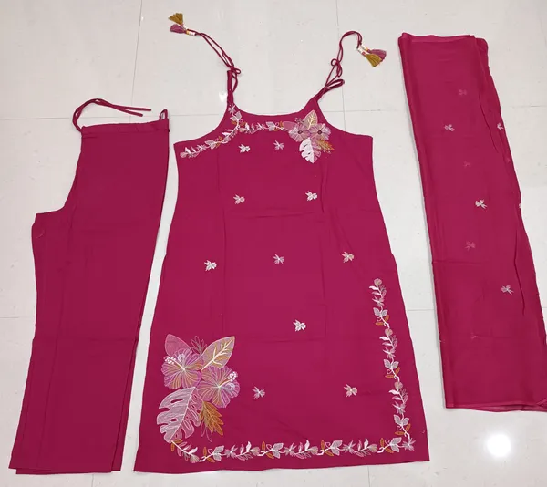 Pink_Embroidered_Ethnic_Kurta_Set_for_Women