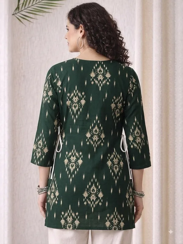 Green_Cotton_Straight_Printed_Kurti_For_Women