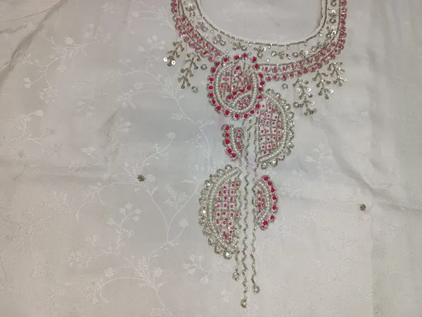 White_Embroidered_Kurta_Set_With_Red_Dupatta_For_Women