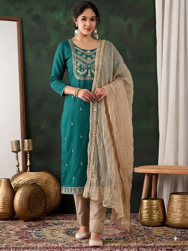 Luxury_Embroidered_Teal_Green_Kurta_Set_with_Dupatta_–_Premium_Ethnic_Outfit_for_Special_Occasions