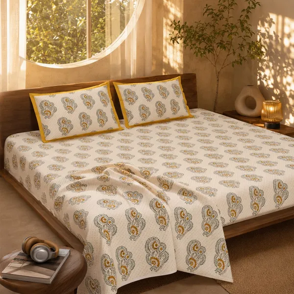 Aarunya_Mustard_Paisley_100%_Cotton_King-Size_Bedsheet_with_2_Pillow_Covers