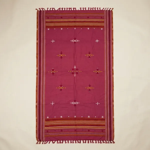 Magenta_Woolen_Geometric_Shawl_For_Women