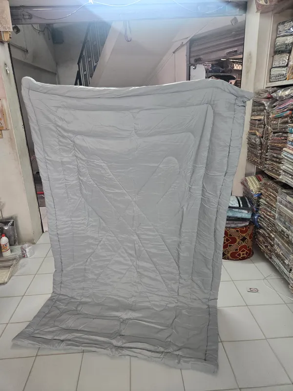 single_bed_comforter_plain