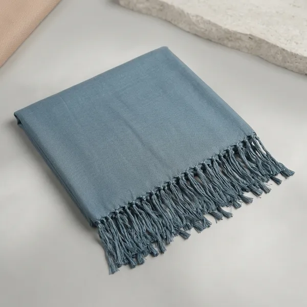 Grey_Cotton_Fringed_Shawl_For_Women