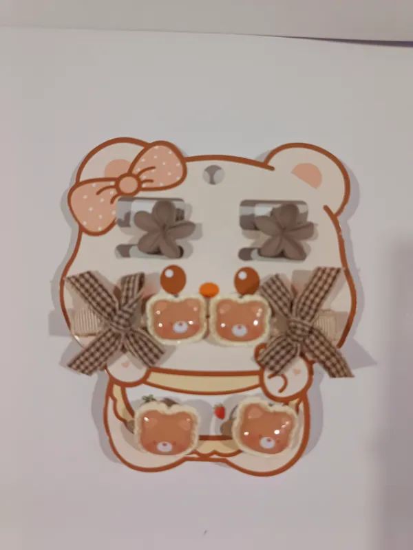 Multicolour_Cartoon_Character_Decorative_Artwork