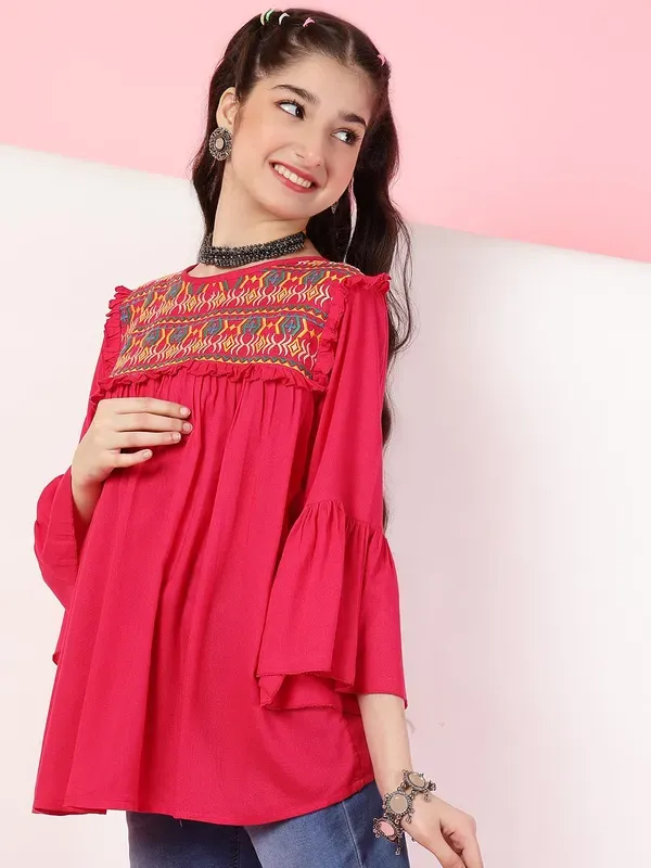 Rani_Rayon_Floral_Embroidery_Round_Neck_Casual_Top_For_Girls