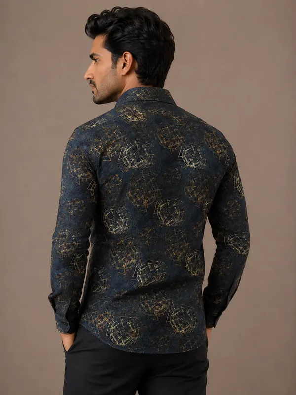 Dark_Blue_Printed_Regular_Fit_Shirt_for_Men