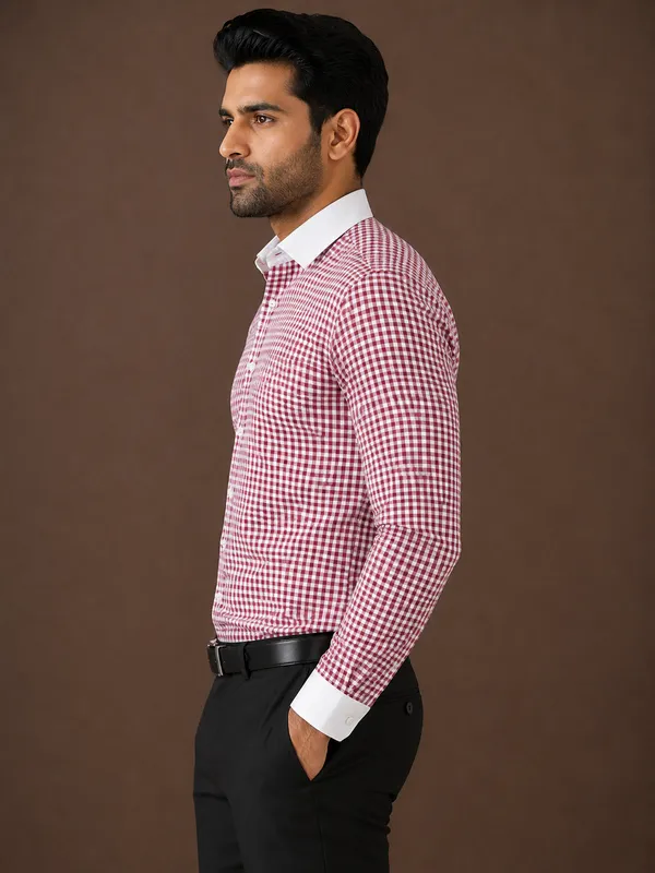 Red_Check_Slim_Fit_Shirt_for_Men