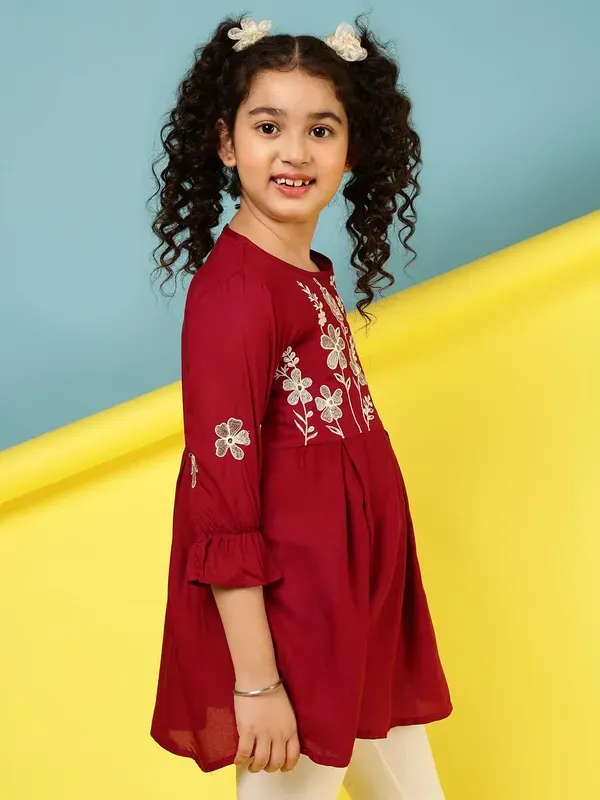 Maroon_Embroidered_Regular_Fit_Round_Neck_Casual_Top_For_Girls