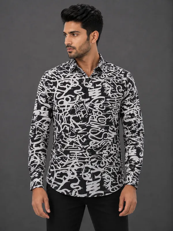 Italian_shirting_Black_Abstract_Print_Casual_Shirt_for_Men