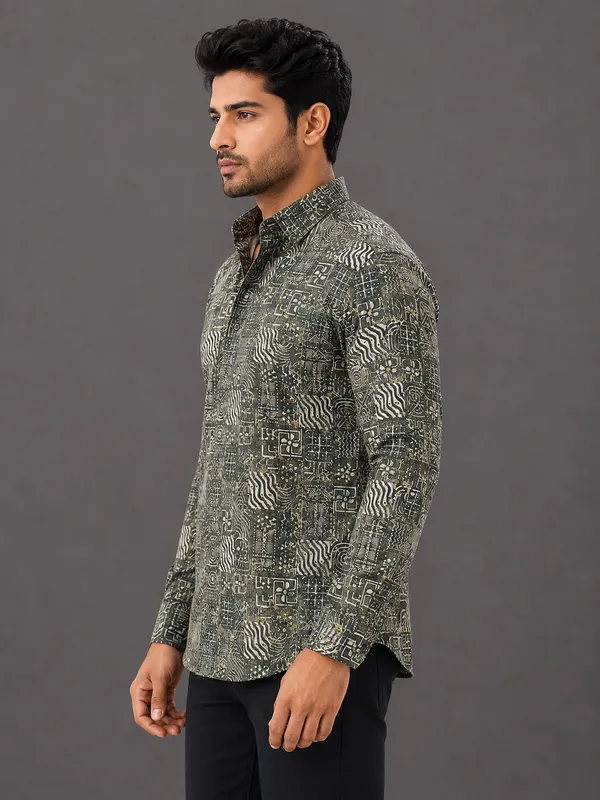 Grey_Geometric_Print_Casual_Shirt_for_Men