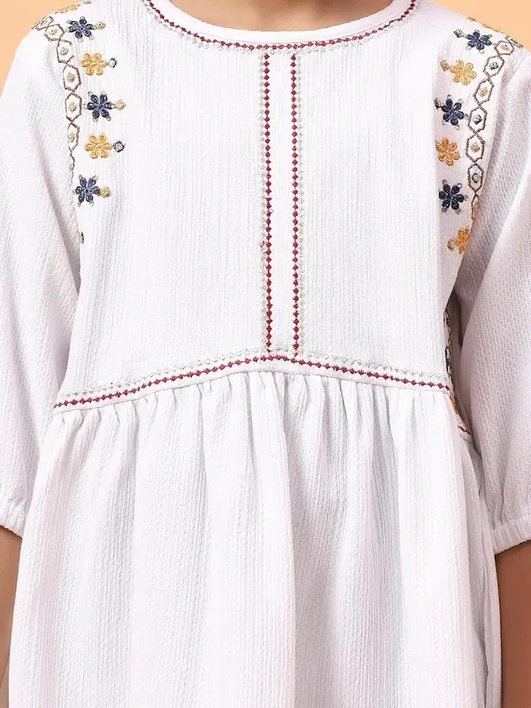 White_Floral_Embroidered_Top_For_Girls