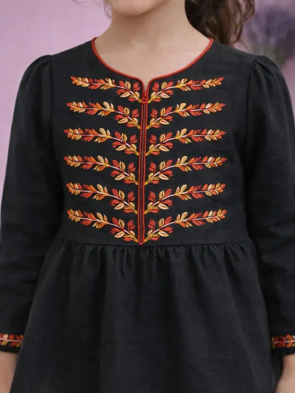 Girls_Black_Embroidered_Top_Ethnic_Fusion_Casual_Kids_Outfit
