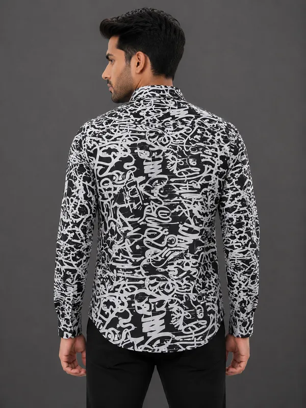 Italian_shirting_Black_Abstract_Print_Casual_Shirt_for_Men