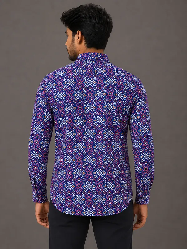 Blue_Printed_Regular_Fit_Shirt_for_Men