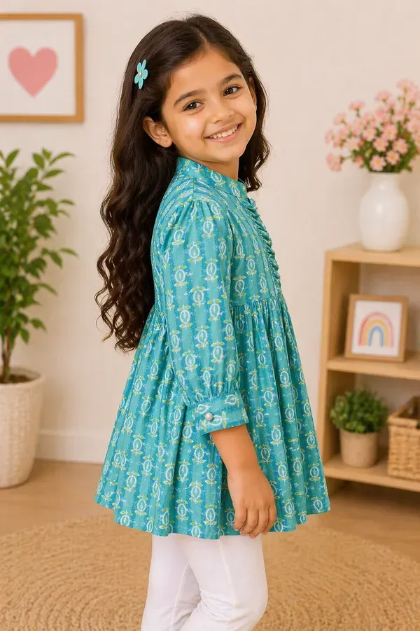 Aarini_Bloom_Twirl_Top