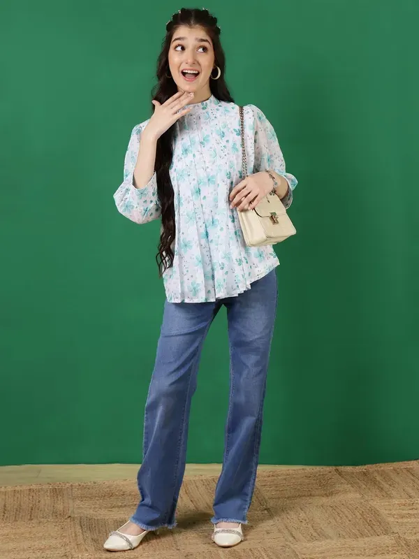 Blue_And_White_Floral_Printed_Round_Neck_Regular_Fit_Pleated_High_Neck_Casual_Top