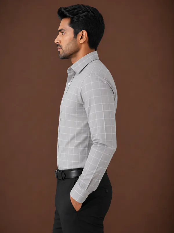 Grey_Checkered_Slim_Fit_Shirt_for_Men