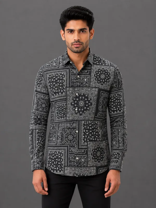 Black_Printed_Regular_Fit_Shirt_for_Men