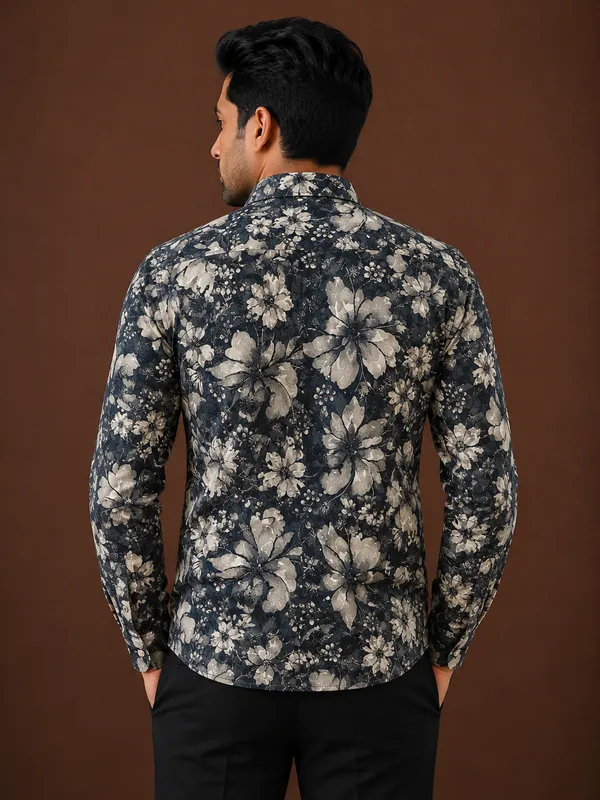 Black_Floral_Print_Regular_Fit_Shirt_for_Men