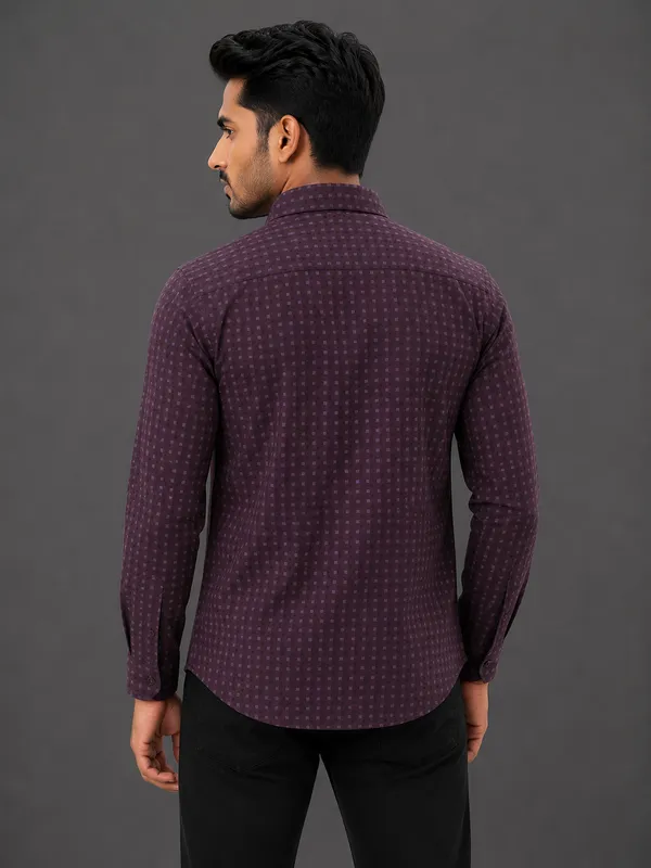 Maroon_Patterned_Full_Sleeve_Shirt_for_Men