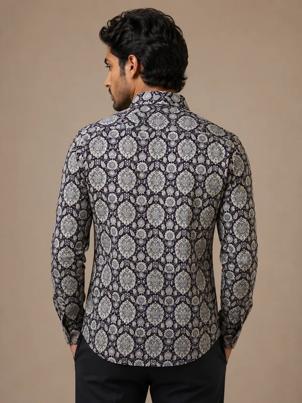 Black_Printed_Regular_Fit_Shirt_for_Men